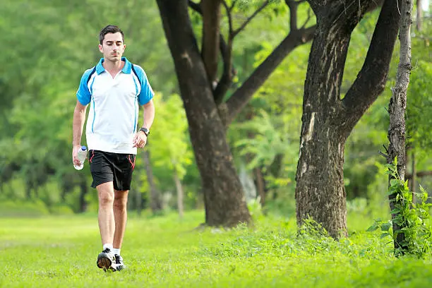 Errores comunes al hacer calentamientos antes de caminar